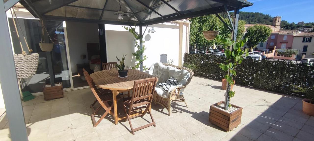 Appartement Provencal Avec Terrasse Dans Le Var Les Arcs-sur-Argens Extérieur photo